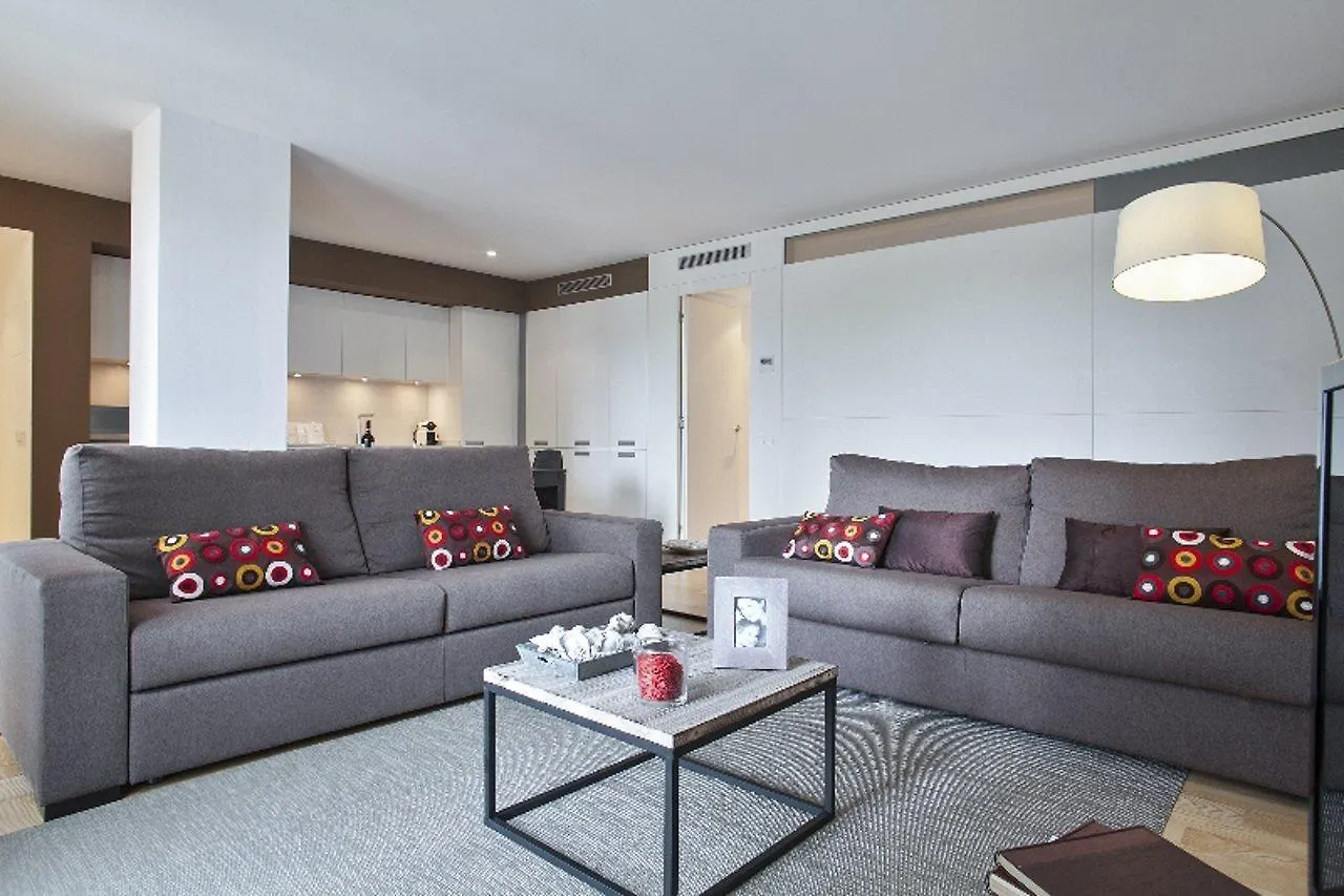Home Around Mistral Pool Apartments Barcelona Spain