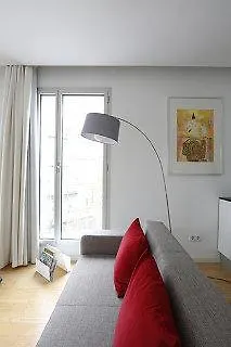 Home Around Mistral Pool Apartments Barcelona