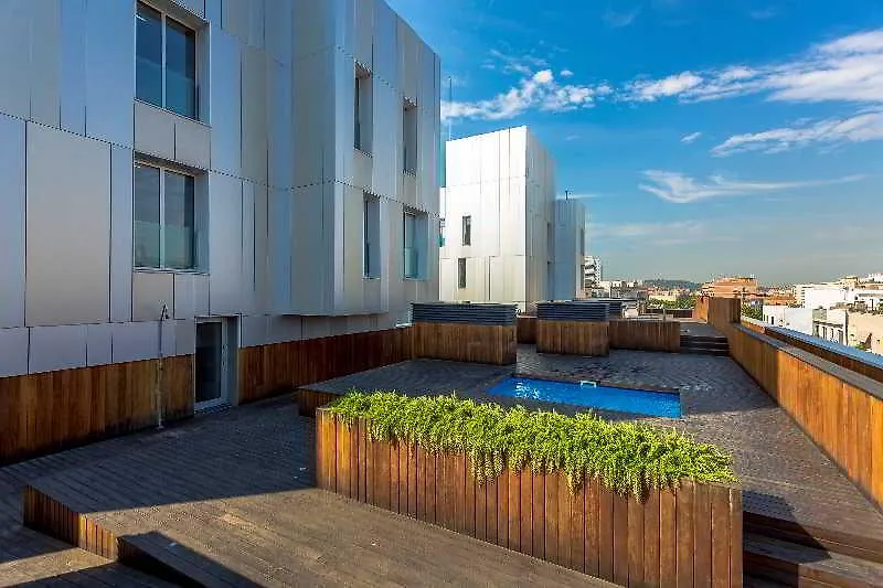 Home Around Mistral Pool Apartments Barcelona 0*,