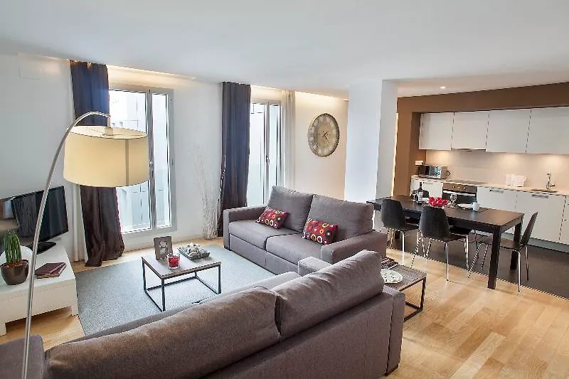 Home Around Mistral Pool Apartments Barcelona Spain