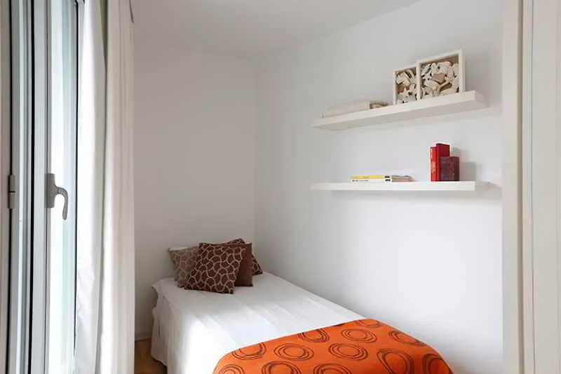 Home Around Mistral Pool Apartments Barcelona