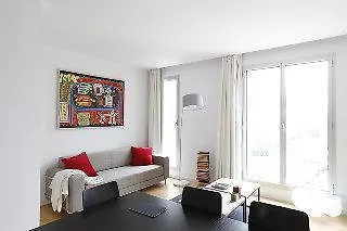 Home Around Mistral Pool Apartments Barcelona