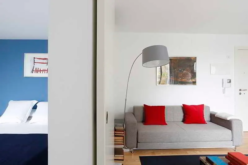 Home Around Mistral Pool Apartments Barcelona