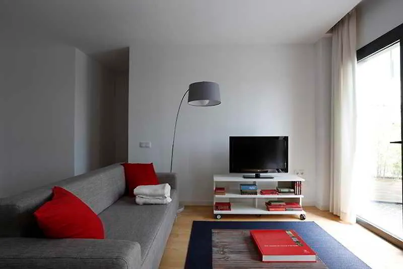 Home Around Mistral Pool Apartments Barcelona