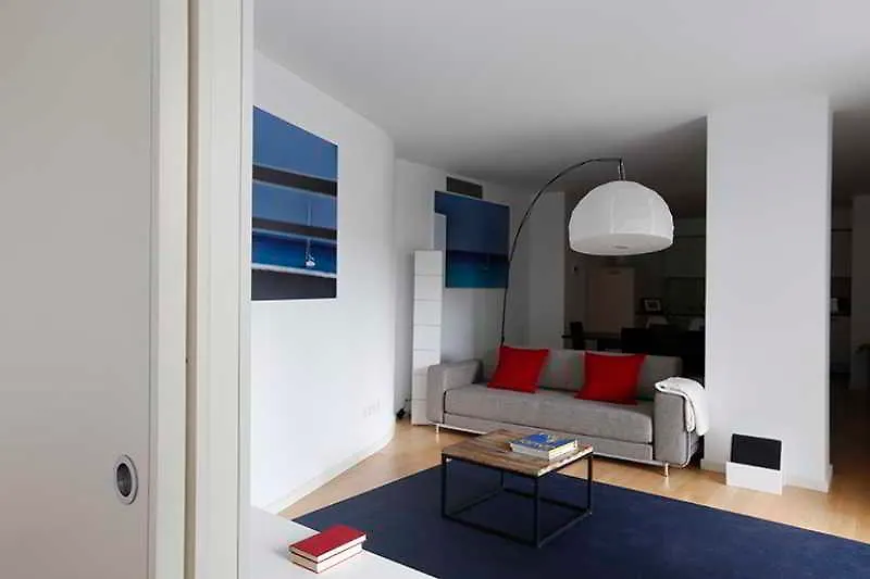 Home Around Mistral Pool Apartments 巴塞罗那 西班牙