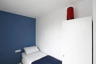 Home Around Mistral Pool Apartments 巴塞罗那 0*,  西班牙